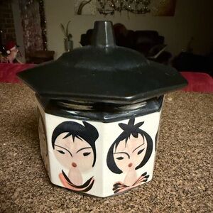 Vintage Geisha Lidded Ceramic Jar – Small Cookie or Candy Jar – Signed